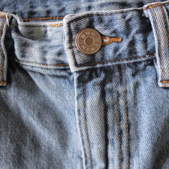 BDG Urban Outfitters Frayed Hem Cheeky Super High Rise Jean Shorts 27 4 - Picture 5 of 9